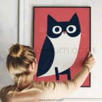 Graphic Owl Wall Art – Minimalist Bird Illustration with Bold Shapes